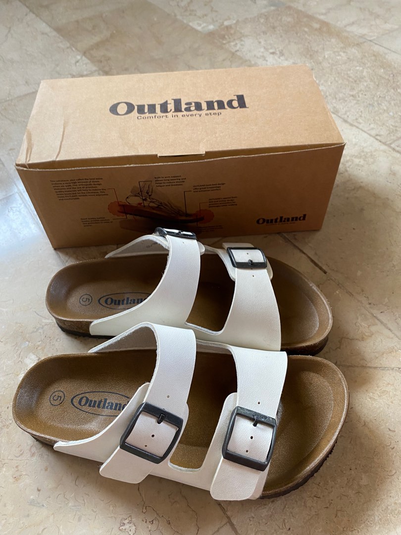 Outland slippers on sale white