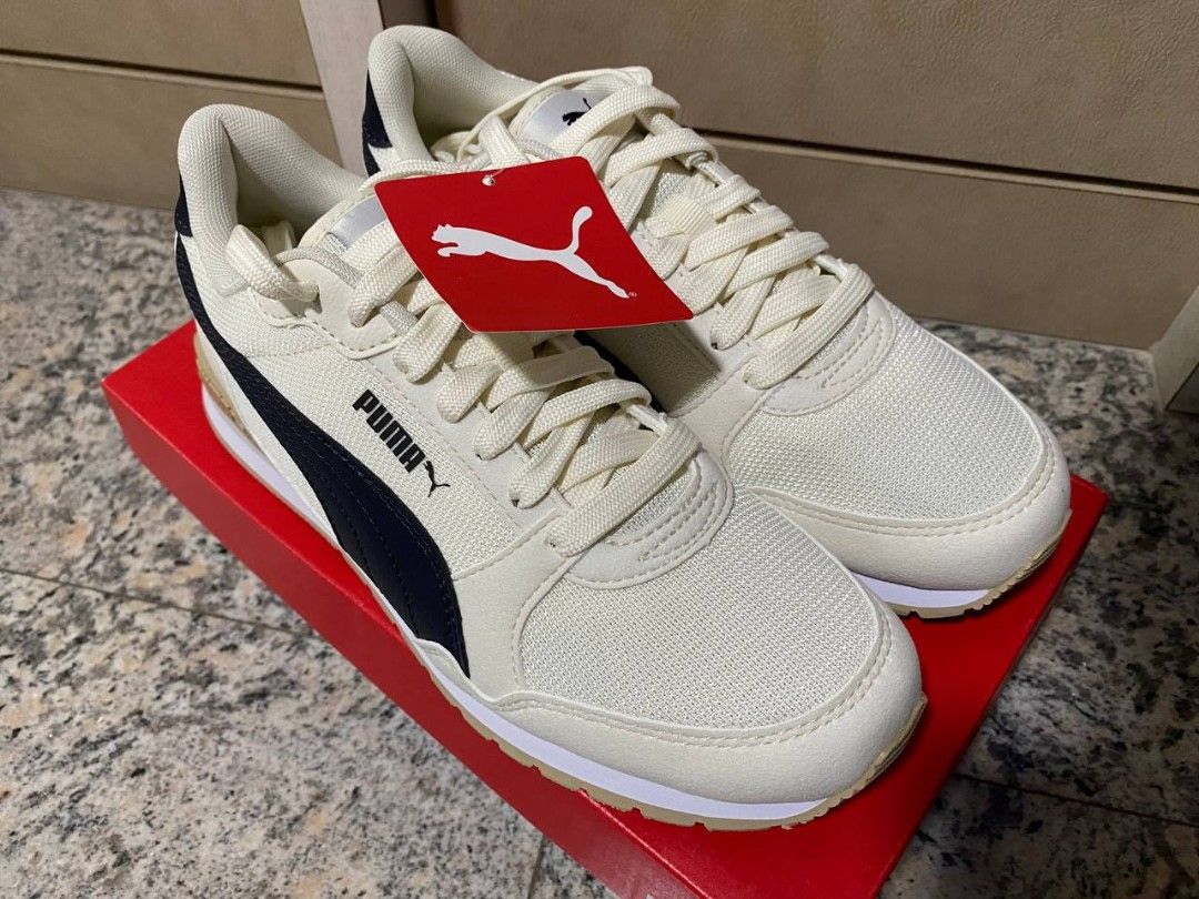 Puma soft foam beige top