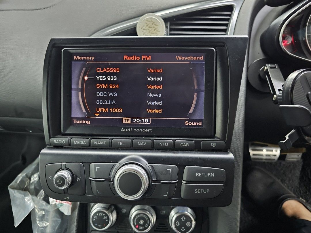 Radio Pin Code Audi BMW Mercedes Volkswagen Ferrari Lamborghini McLaren ...