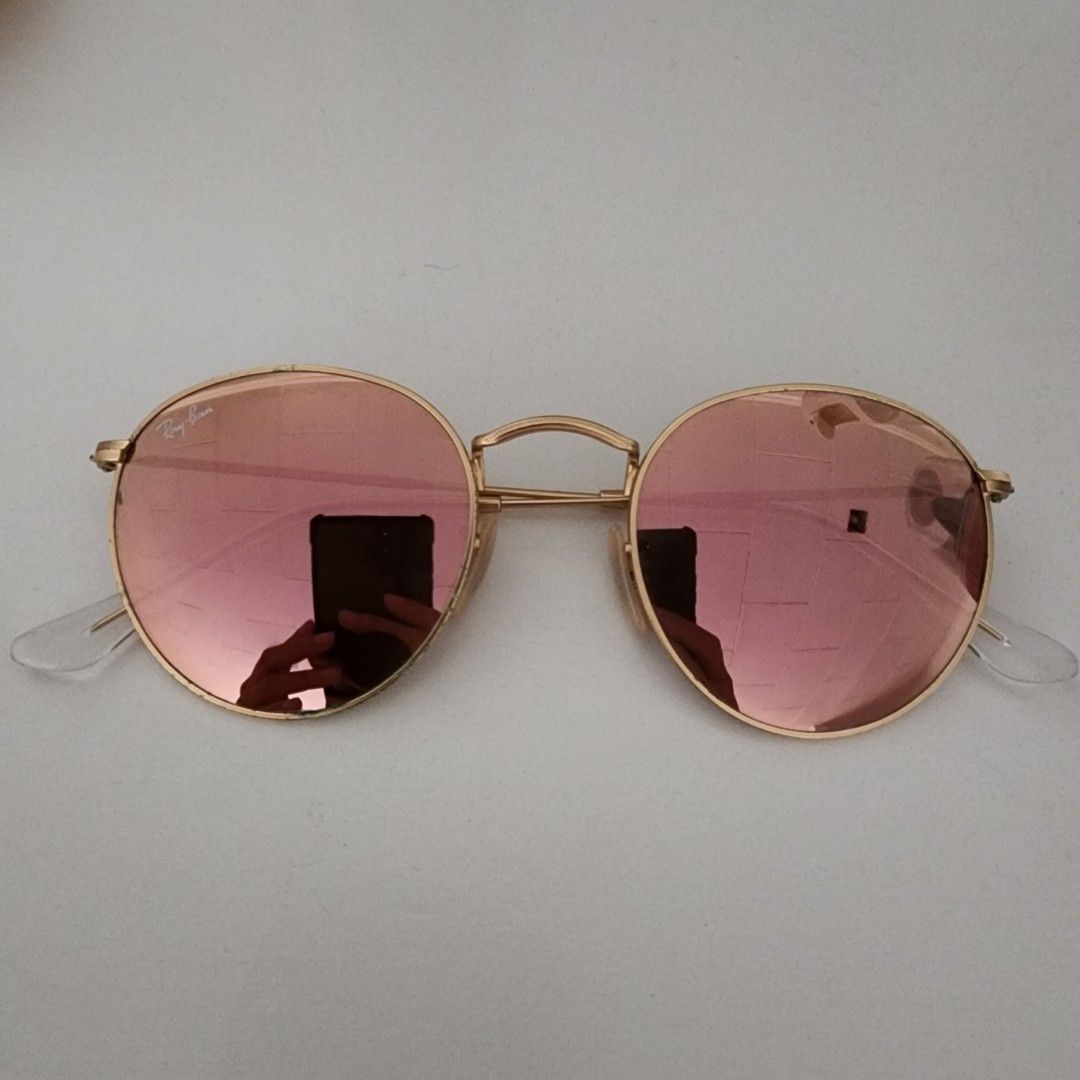 Ray Ban Round Metal (Category: Sunglasses & Eyewear) located in Quezon City. Submitted by ShopPDplusK (Listing ID 1260691153, Image 2). Description: Authentic. RFS: decluttering..
