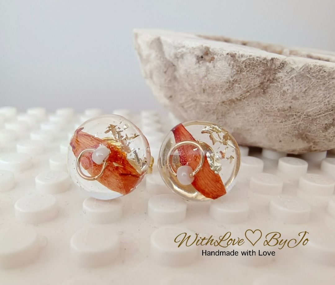 Real Flower Resin Earring Studs Women s Fashion Jewelry