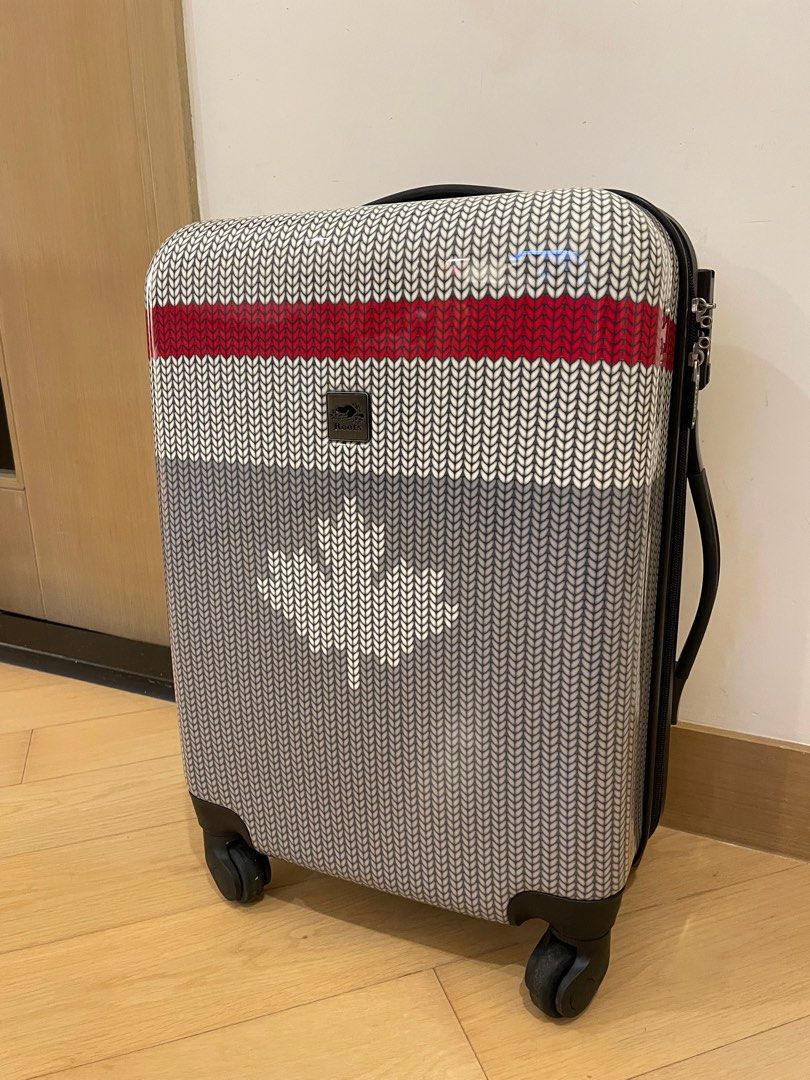 Roots luggage suitcase checkin available, 興趣及遊戲, 旅行, 旅遊 旅行必需品及用品