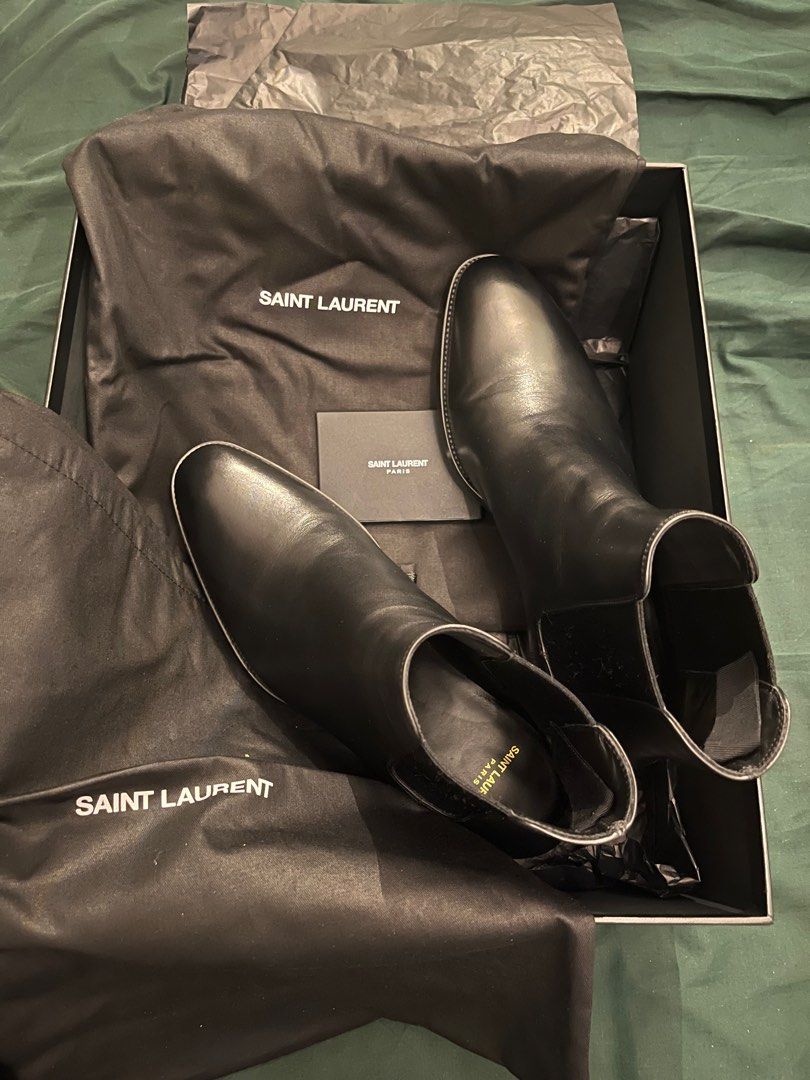 Wyatt chelsea boot in clearance smooth leather