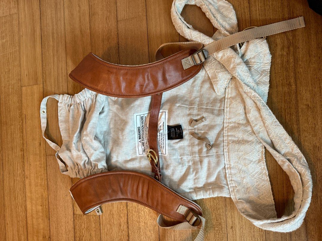 Eyelet Sakura Bloom 2025