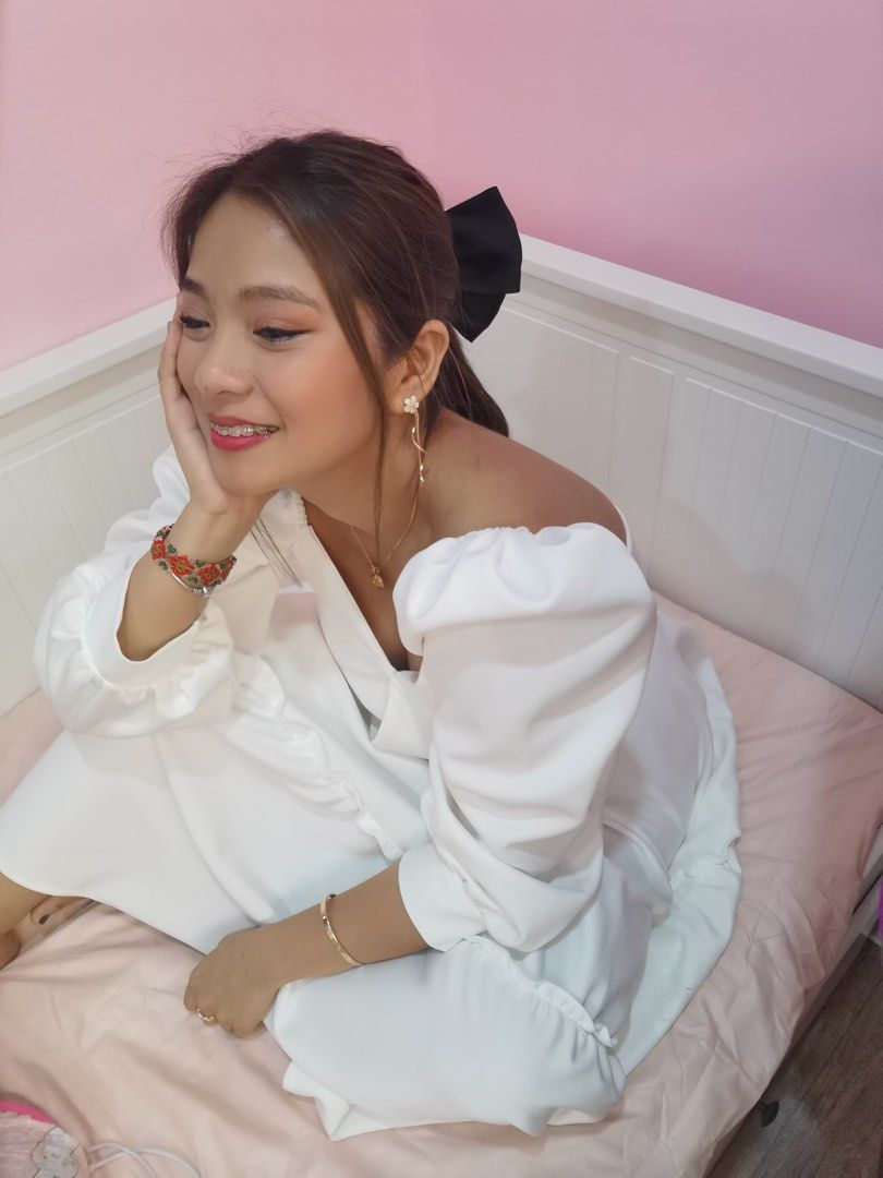 Secondhand Ikea Hemnes Bedframe and Mattresses, Furniture & Home Living