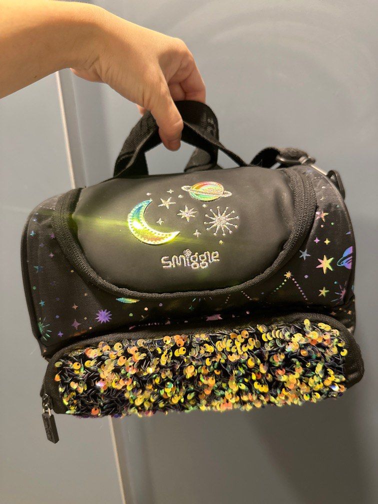 Smiggle lunar lunch sale bag