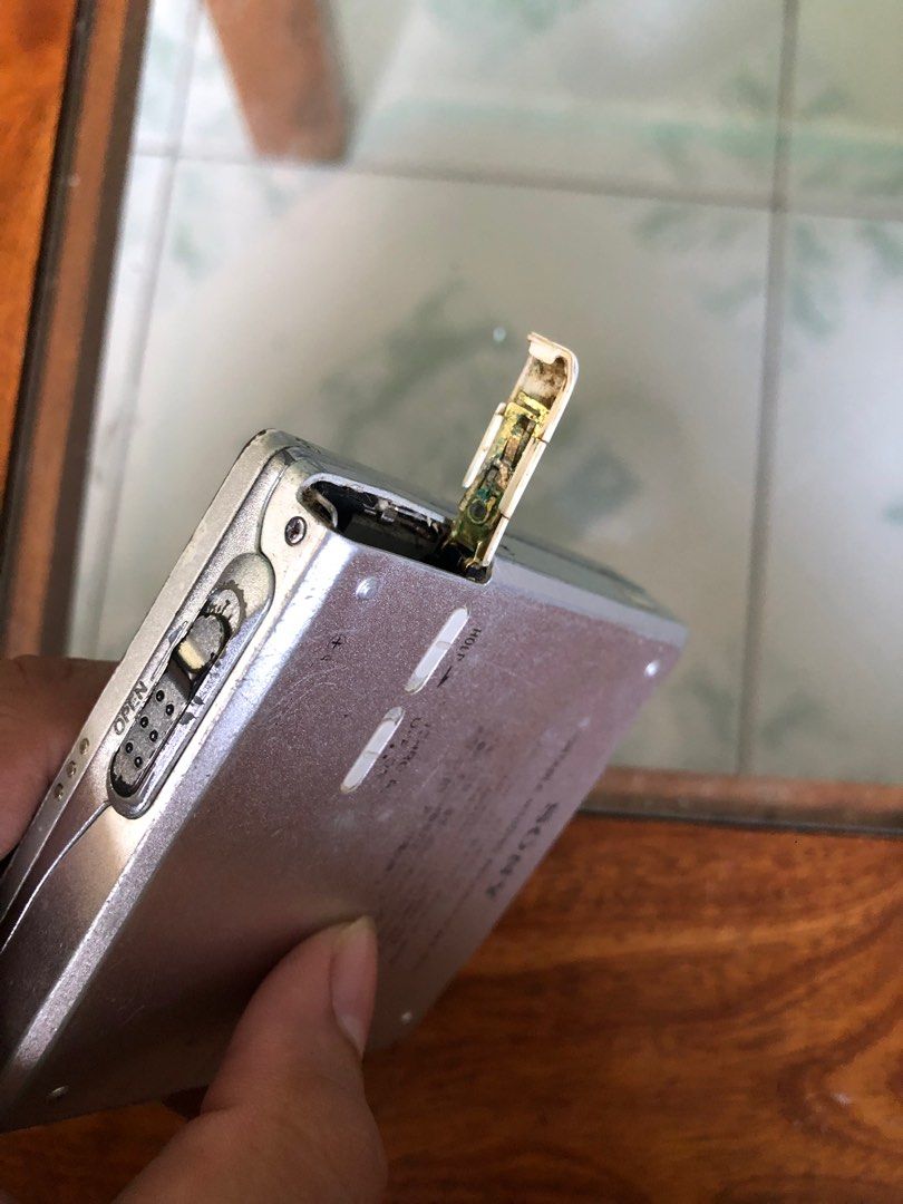 Sony mini disc player, Audio, Portable Music Players on Carousell