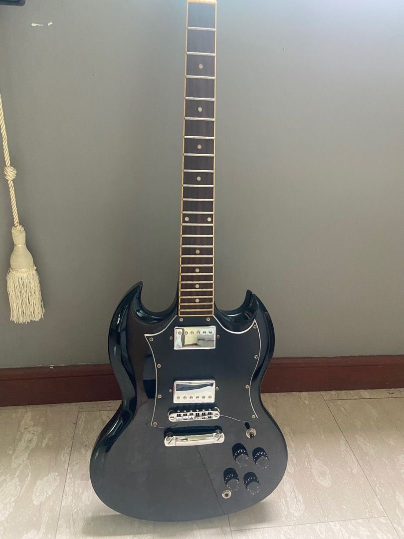 SG Electric Guitar, Hobbies & Toys, Music & Media, Musical Instruments ...