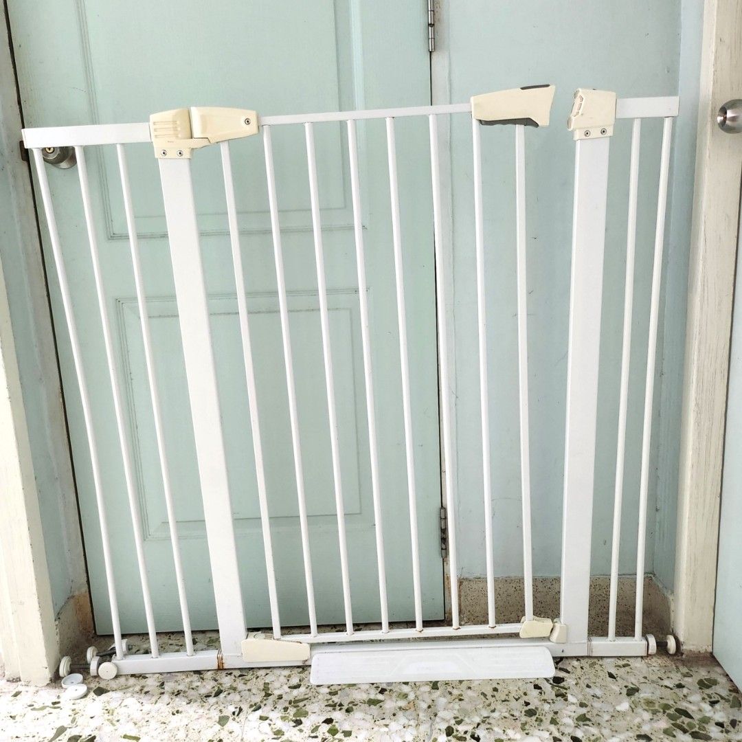 Tall Baby Gate, Babies & Kids, Baby Nursery & Kids Furniture, Safety