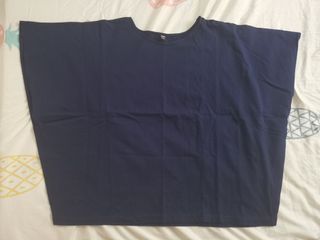 Uniqlo Navy blue and Beige Flared Bat sleeve shirt