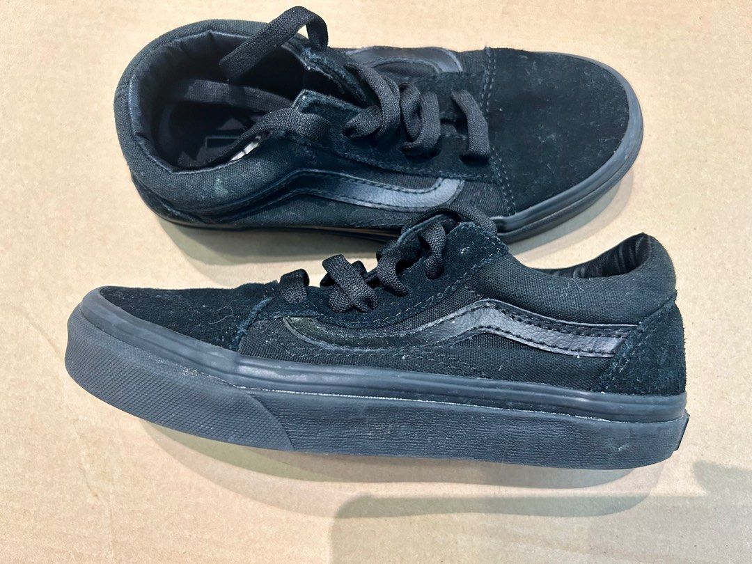 Black velvet store vans uk
