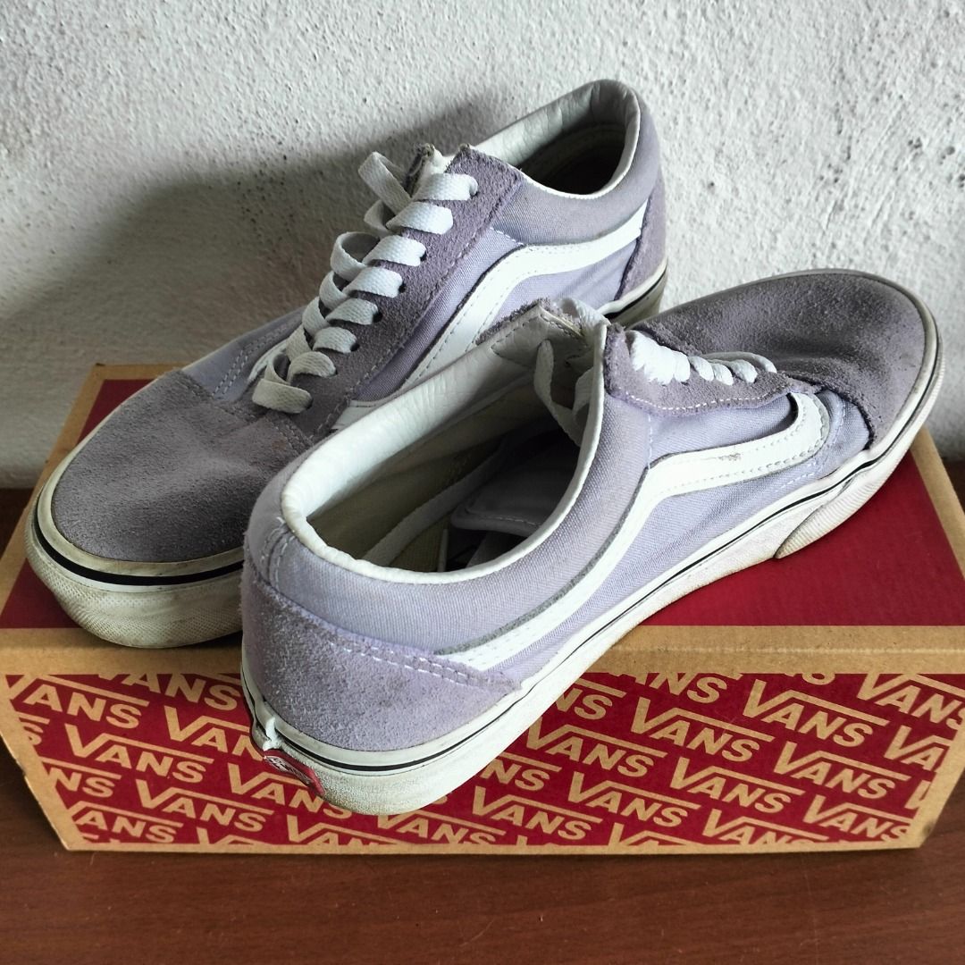 Size store 18 vans
