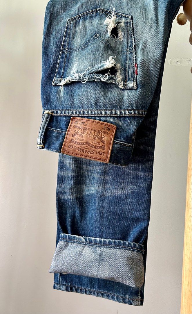 511 sales distressed jeans