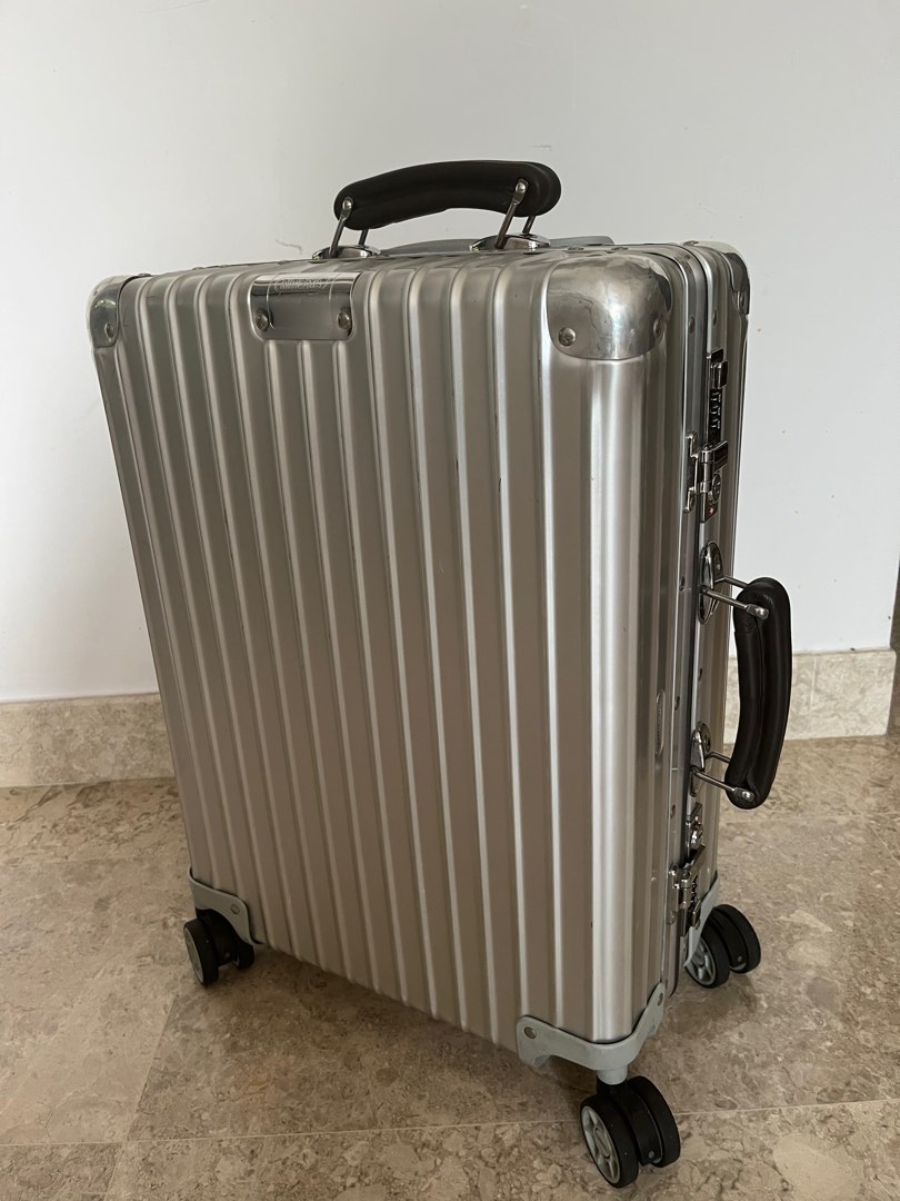 Rimowa classic flight 21 top