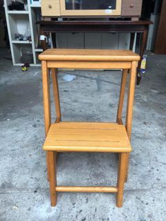 2 step wooden ladder / stool