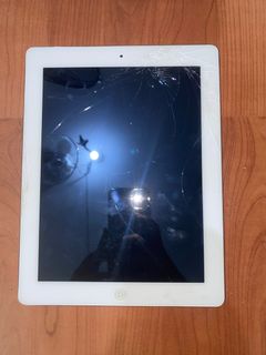 (Category: ) located in . Submitted by declutteredbykia (Listing ID 1260938534, Image 1). Description: .