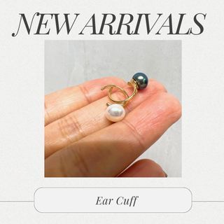 CELINE earrings round logo pearl metal gold top height 2.5cm width 1.2cm  women's