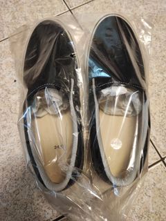 由 m0358834 (刊登 ID 1260860104，圖片 1) 提交，位於 的 (類別：)，說明：。