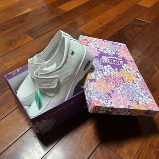 由 weeeeeen (刊登 ID 1260941406，圖片 1) 提交，位於 的 (類別：)，說明：。