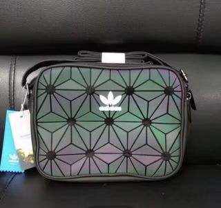 Issey miyake sling bag online