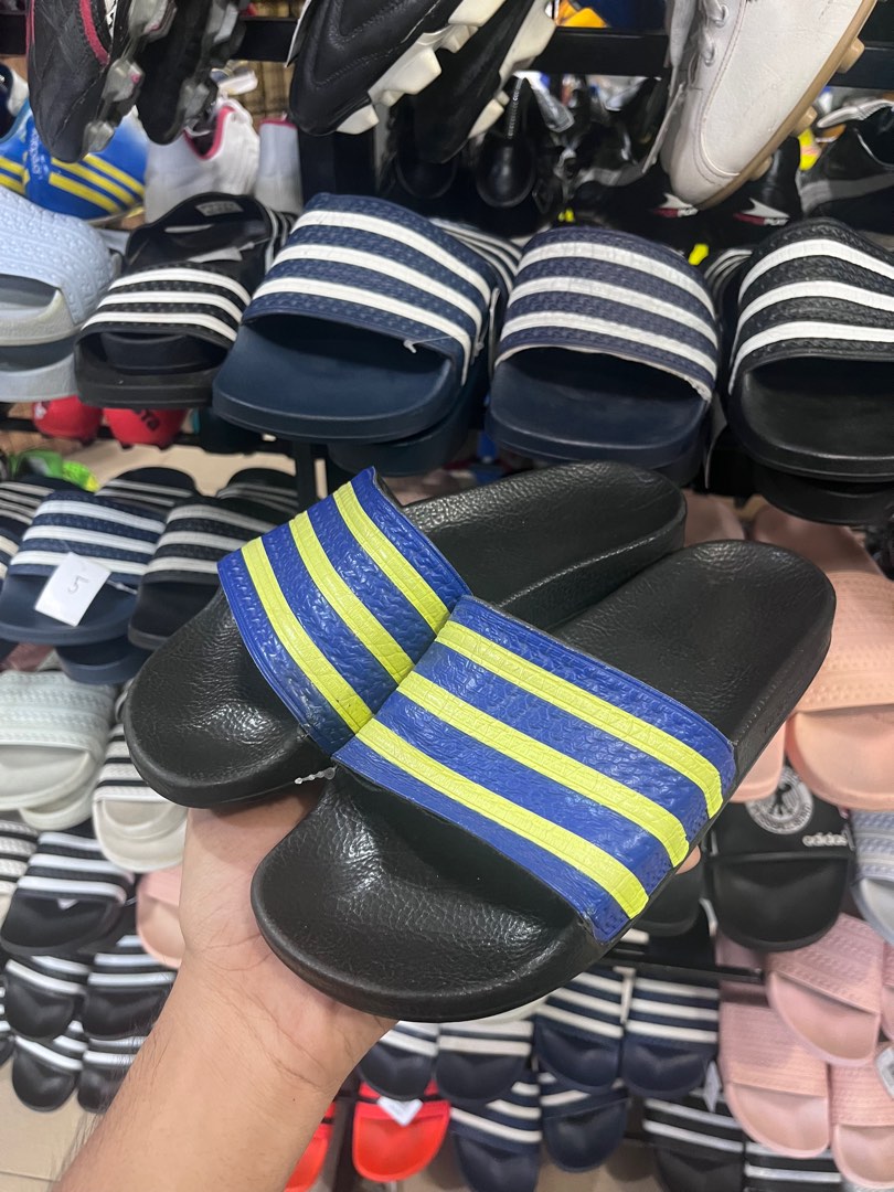 Adidas online adilette terbaru
