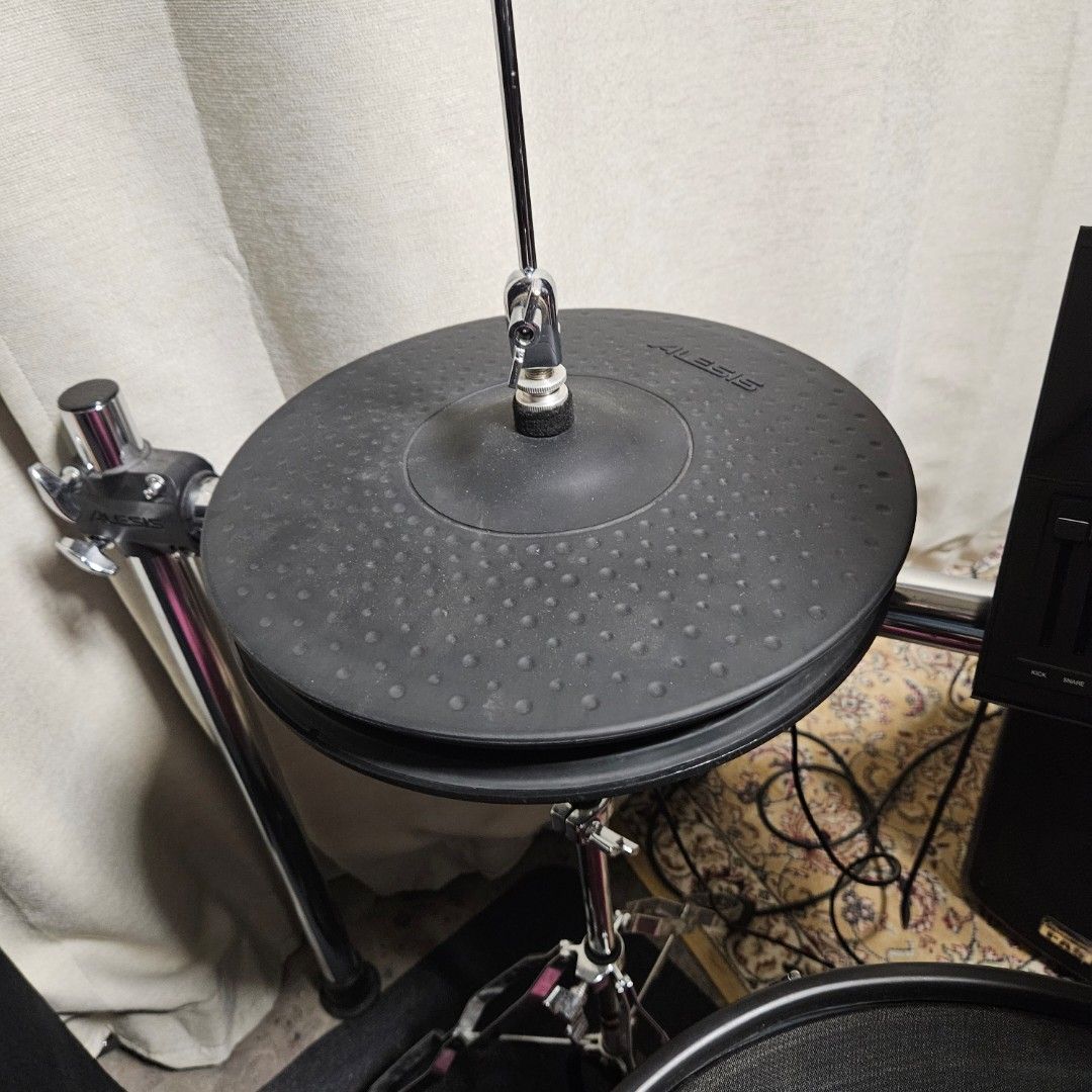 ALESIS Strike, Hobbies & Toys, Music & Media, Musical Instruments on ...