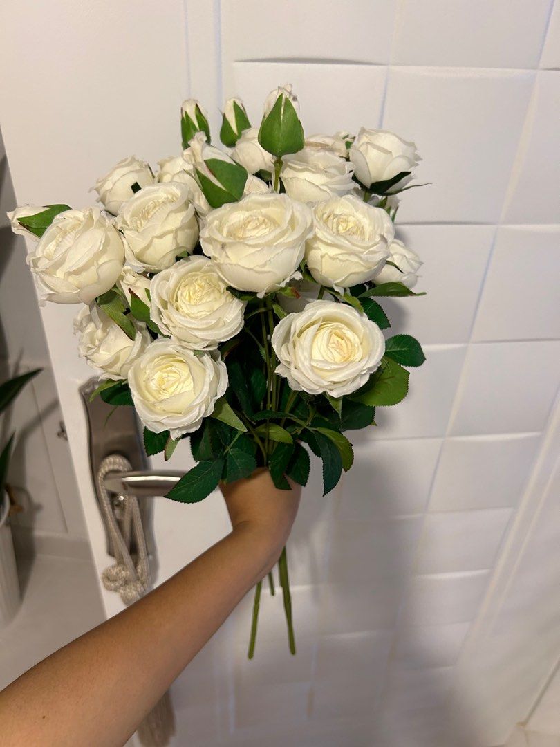 Artificial White Roses, Furniture & Home Living, Home Decor, Artificial