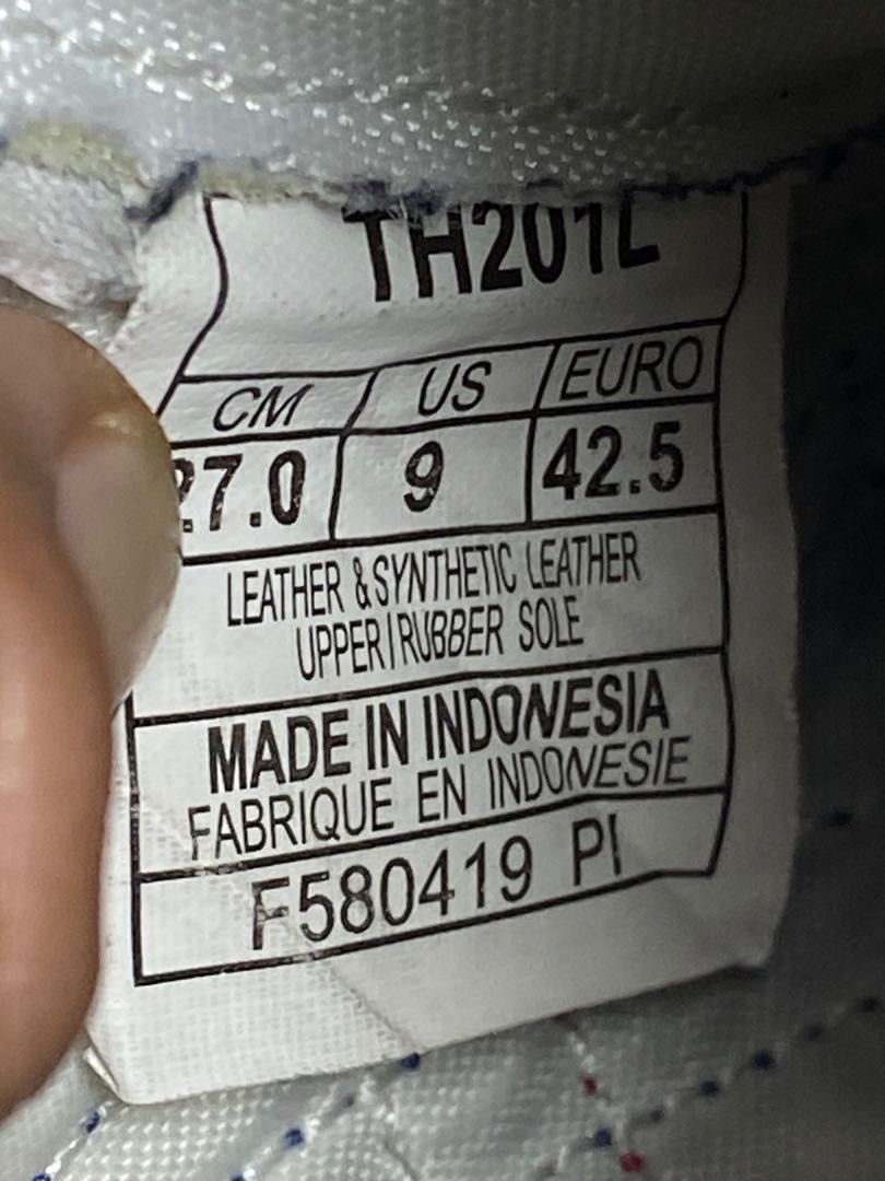 AS446 ONITSUKA TIGER 27cm (Category: Sneakers) located in Calamba. Submitted by teamosulitshop (Listing ID 1260902688, Image 3). Description: Legit Issue: PLEASE SEE PICS. Bawal na to sa maarte .