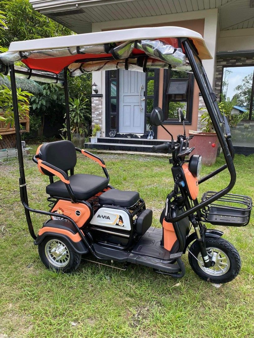 AVIA CROWN 001 TRANSFORMER ETRIKE (Category: Bicycles) located in Pasig City. Submitted by gemma_00 (Listing ID 1260895197, Image 3). Description: AVIA CROWN 001 TRANSFORMER ETRIKE ‼️₱26,500 💥SALE PRICE INCLUSIONS: ✅Unit with complete accessories 👍Kasama bobong 👍kasama trapal 👍Kasama Automatic Wiper 👍Kasama Side mirror With panel With anti theft alarm 3 seater Front & Back Basket Battery Lead Acid 48 V 20AH 600 Watts 15-30 Km Range 40-45 Km/