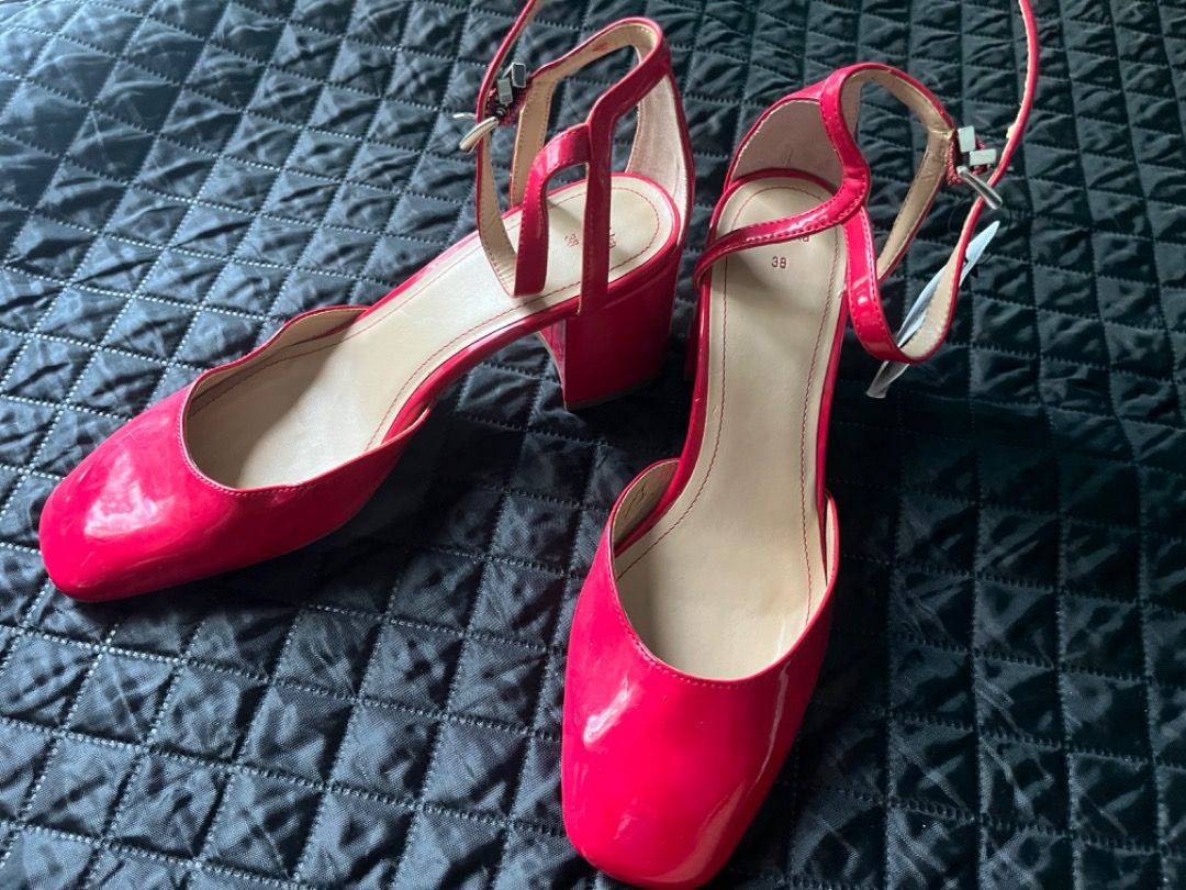 Red sale pink shoes