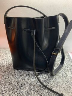 Black bucket bag vegan leather