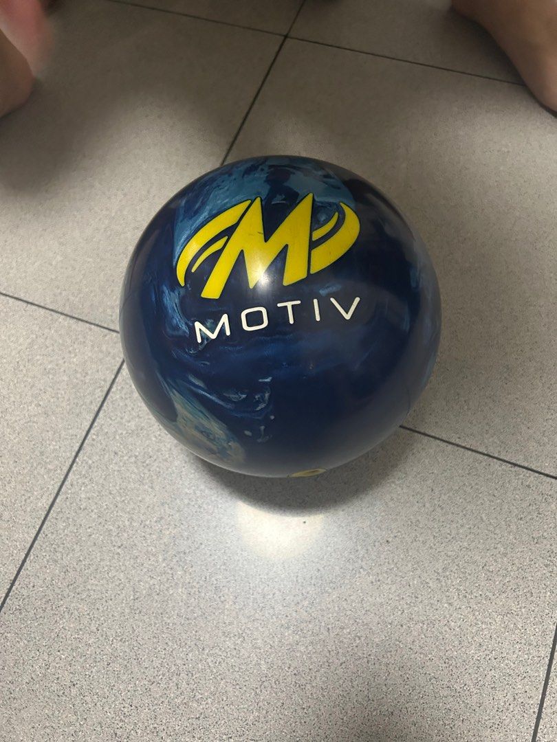 Sky Raptor Bowling Ball, Sports Equipment, Sports & Games, Billiards