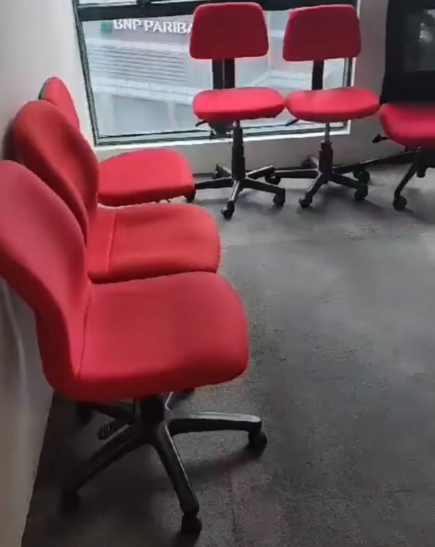 Branded Office chair, computer gaming chair, recline, Herman miller