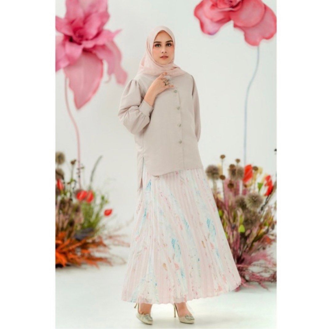 BUTTONSCARVES x RIAMIRANDA Lusca Pleats Skirt Taffy Size S-M