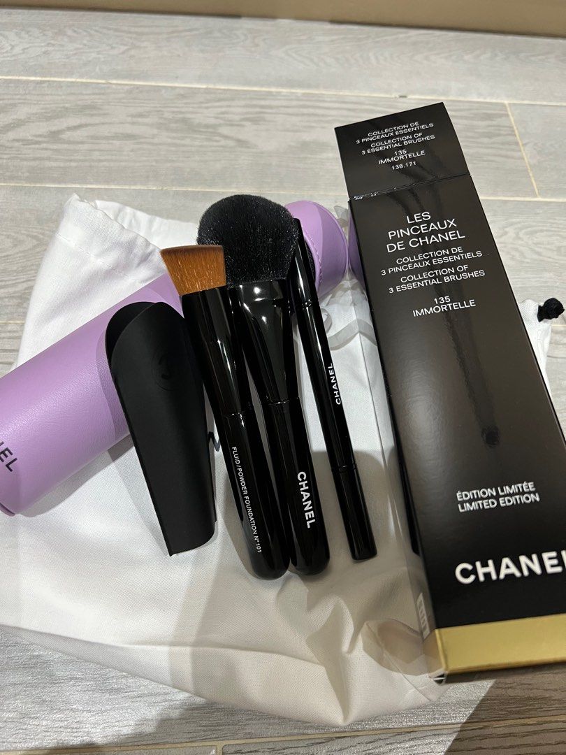 Chanel Immortelle brush and mirror set!