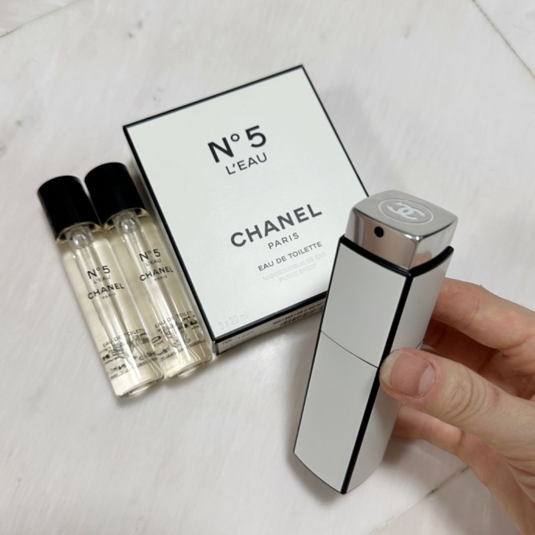 Chanel No. 5 by Chanel Twist and Spray Eau de Parfum Purse Spray 3 x 20 ml.  Brand new. Sealed. 