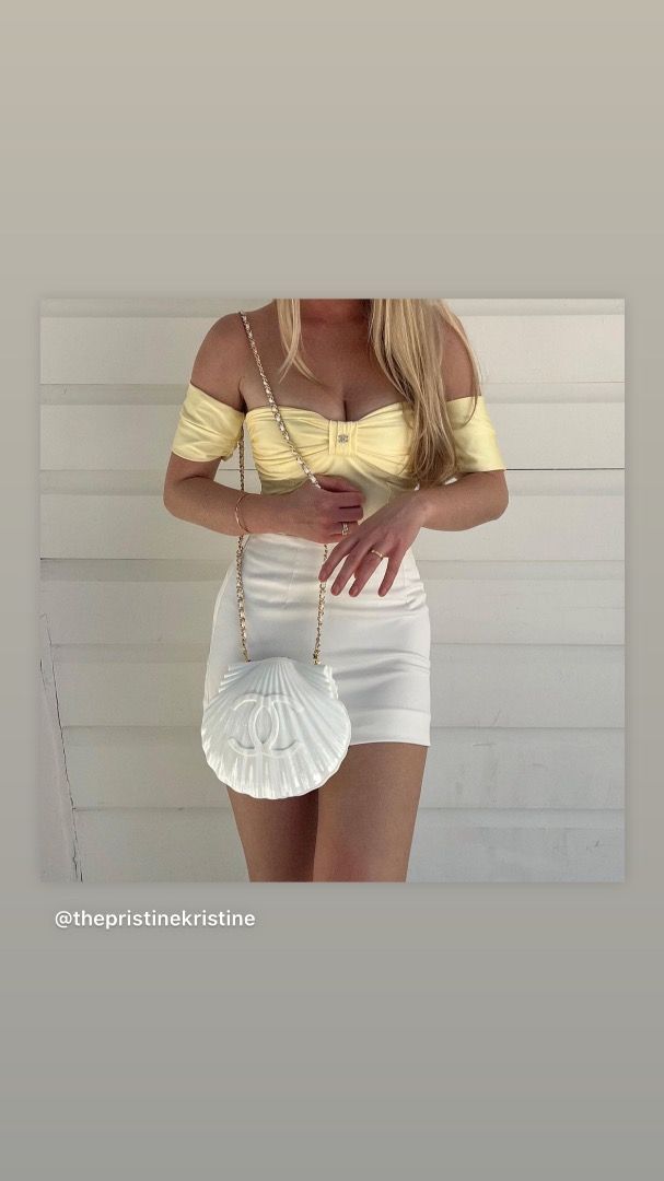 Chanel shell clutch 2019 best sale