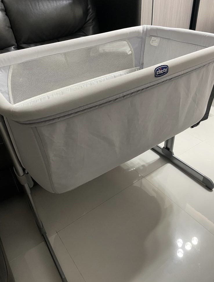 Chicco next2me, 兒童＆孕婦用品, 兒童傢具, 兒童傢具 嬰兒床 Carousell