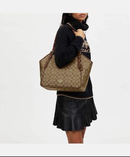 Coach Meadow Shoulder Bag In Signature Canvas