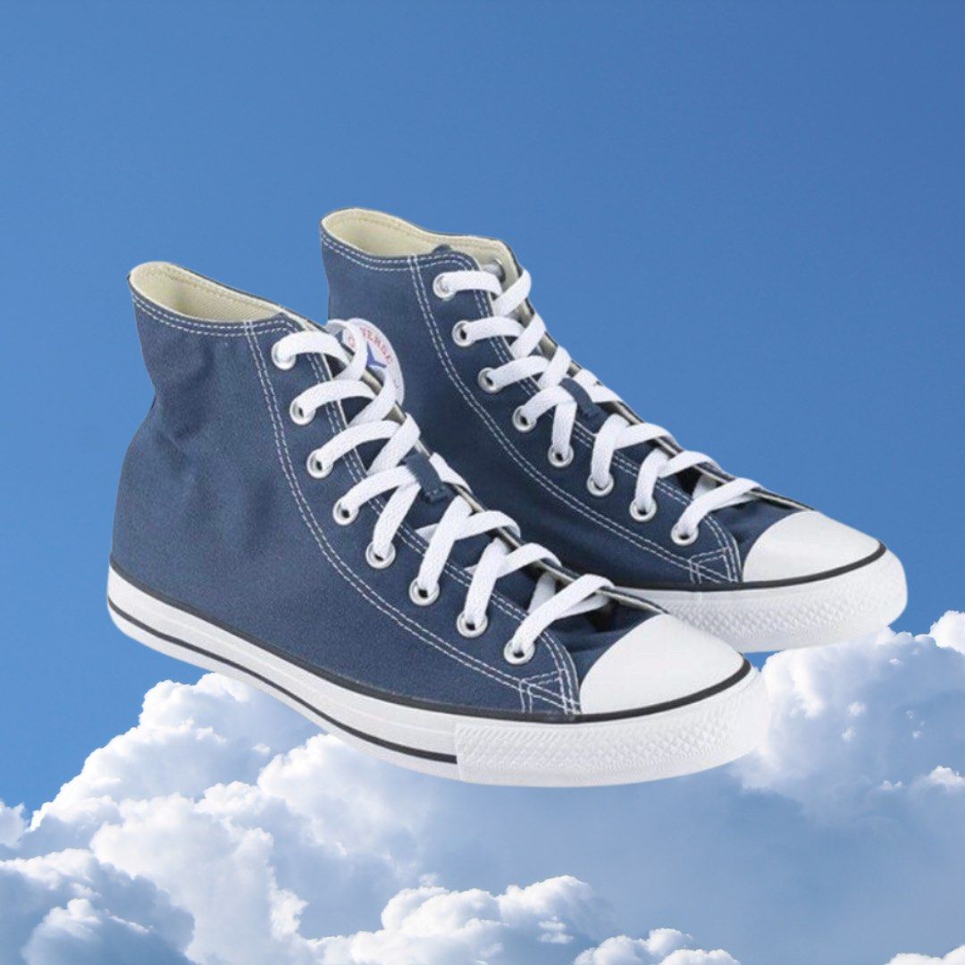 Dark blue new arrivals chuck taylors