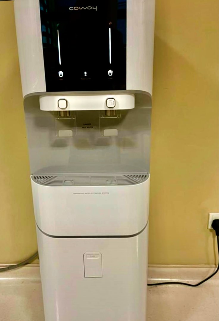 Coway water dispenser, TV & Home Appliances, Kitchen Appliances, Water