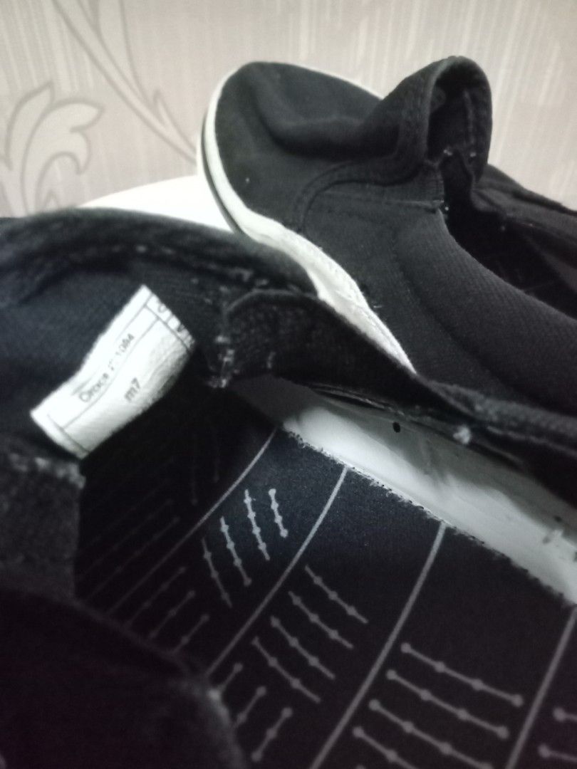 Crocs size 6.5 2025