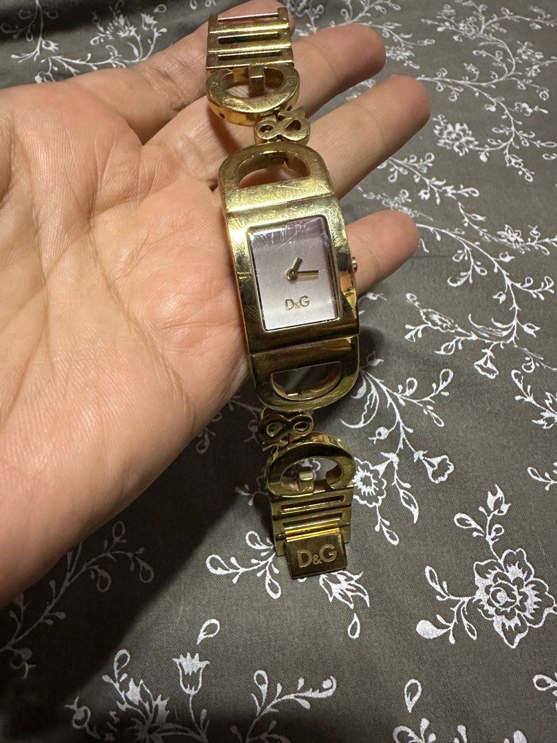 D & g best sale watch price