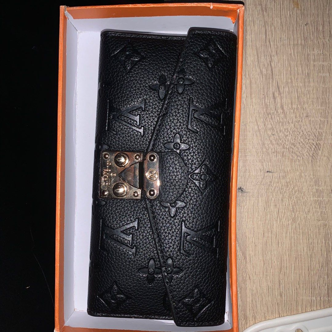 Dompet Louis Vuitton, Fesyen Wanita, Tas & Dompet di Carousell