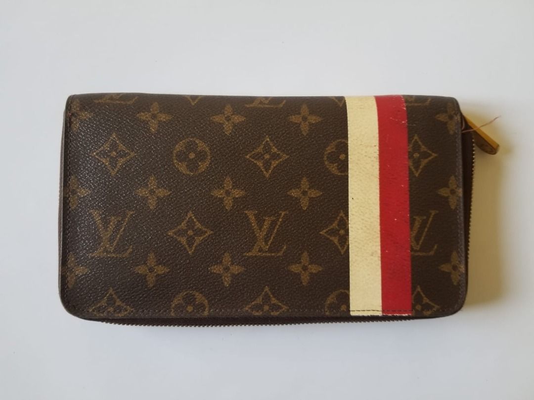 dompet LV seri indonesia flag, Barang Mewah, Tas & Dompet di Carousell