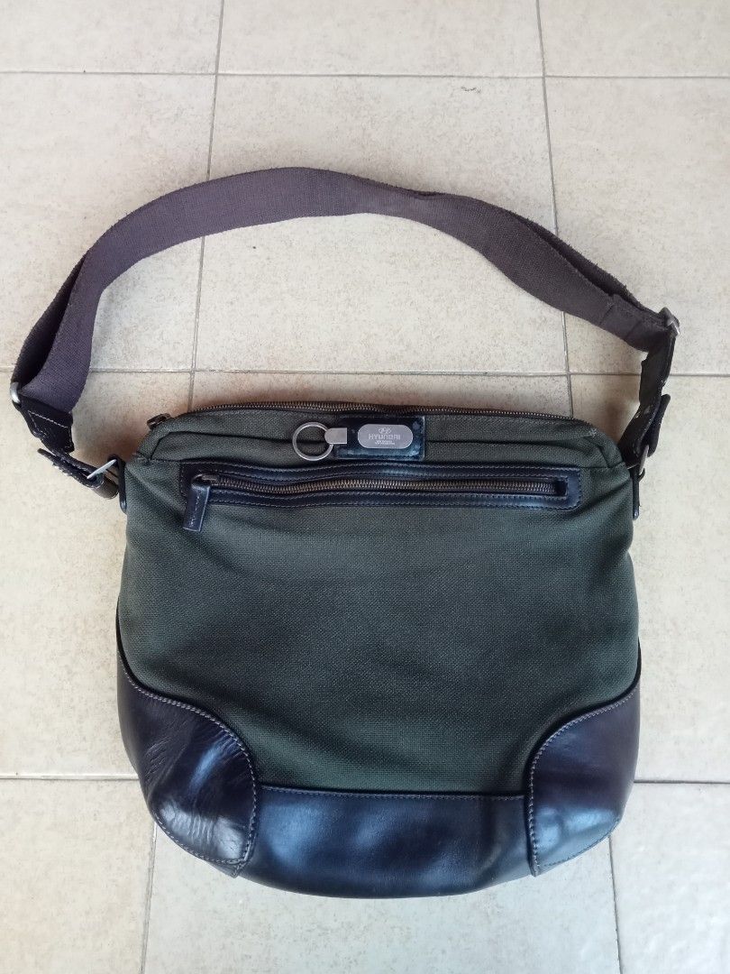 Dunhill sling best sale bag