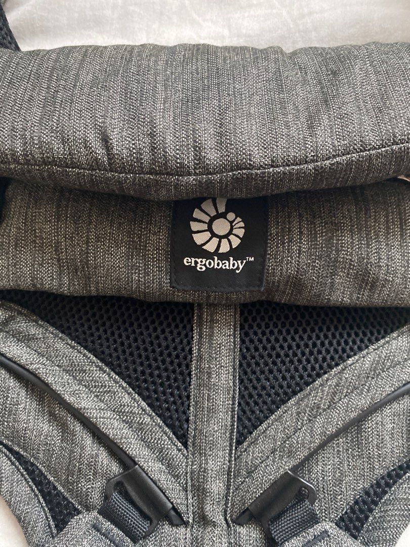 Ergobaby Omni 360 Cool Air Mesh (Category: Carriers & Slings) located in Makati City. Submitted by annecan (Listing ID 1260889899, Image 2). Description: Selling it for only PhP 7,000 (original price is 13,500) Location: Makati Payment: Gcash / BDO.