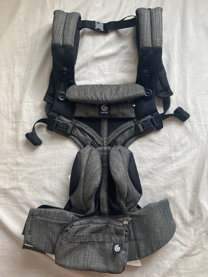 Ergobaby Omni 360 Cool Air Mesh (Category: Carriers & Slings) located in Makati City. Submitted by annecan (Listing ID 1260889899, Image 1). Description: Selling it for only PhP 7,000 (original price is 13,500) Location: Makati Payment: Gcash / BDO.
