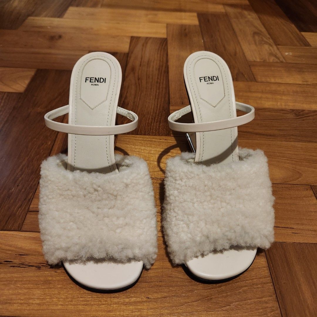 Fur hot sale fendi heels