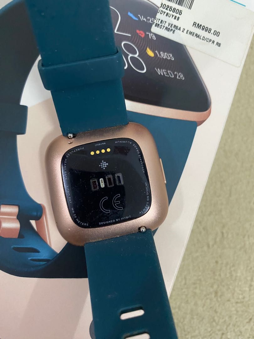 Fitbit versa 2 emerald store
